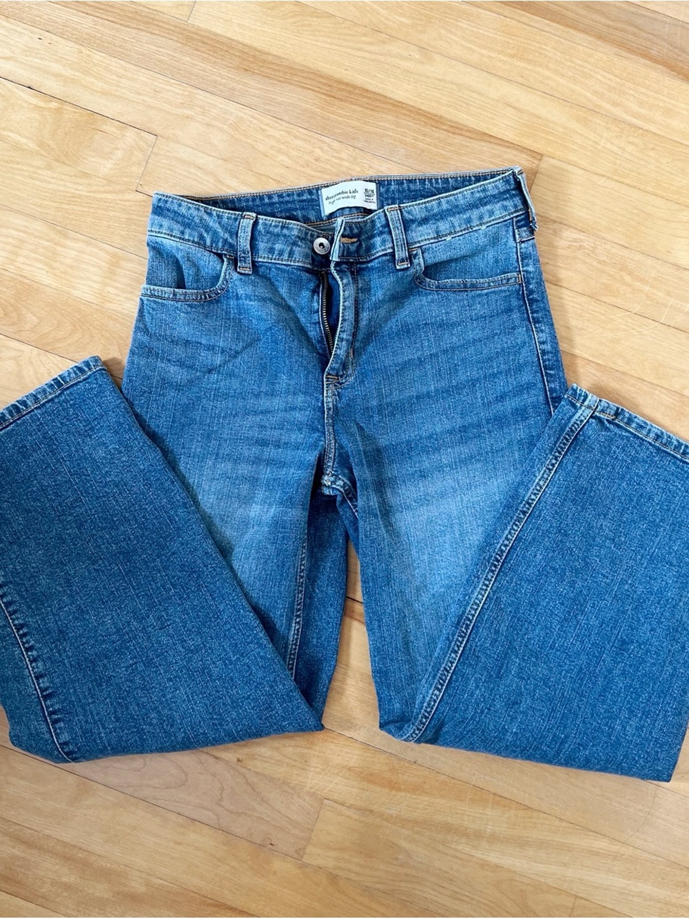 Abercrombie Kids High Rise Wide Leg Jeans - 15/16 Short